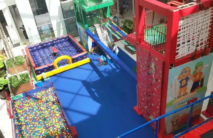 Parque ‘As Aventuras de Big e Kid’ diverte a criançada no Shopping Bela Vista