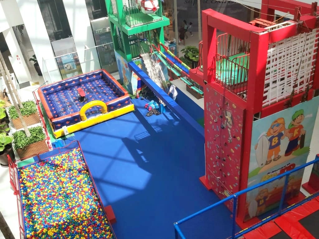 Parque ‘As Aventuras de Big e Kid’ diverte a criançada no Shopping Bela Vista